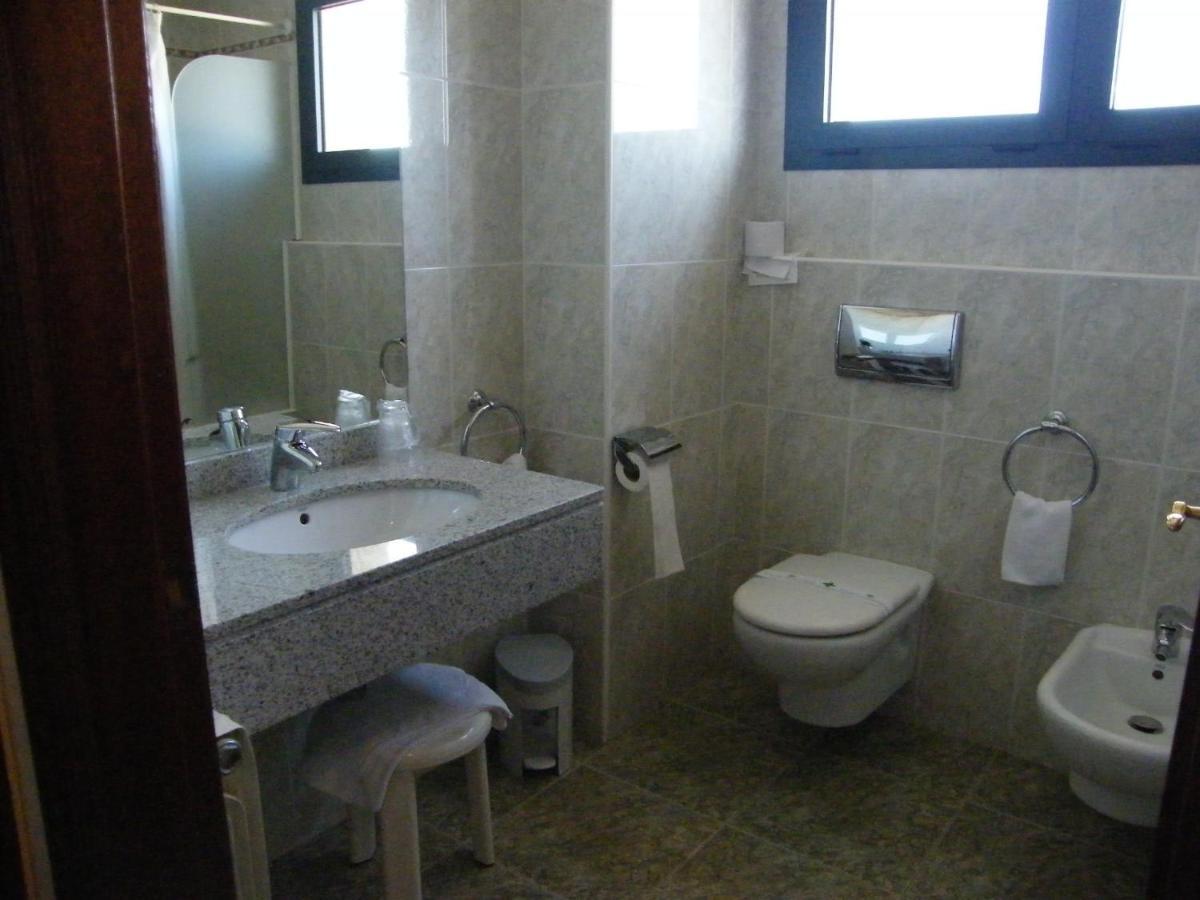 Hotel Magallon Каспе Стая снимка