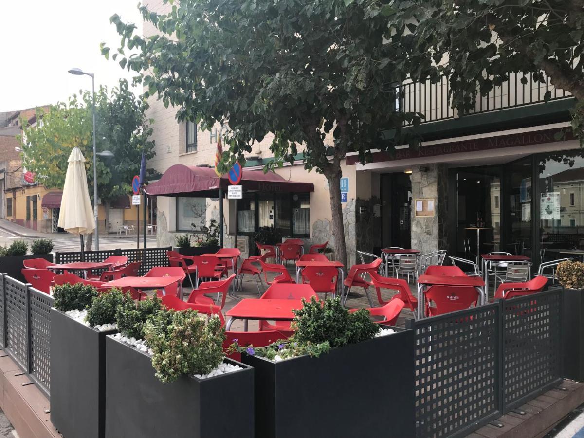 Hotel Magallon Каспе Екстериор снимка